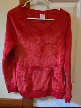 Secret Treasures Red Rover Plush Sleep Top
